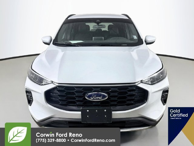Certified 2025 Ford Escape ST-Line Select w/ Class II Trailer Tow Package AWD/4WD image 2