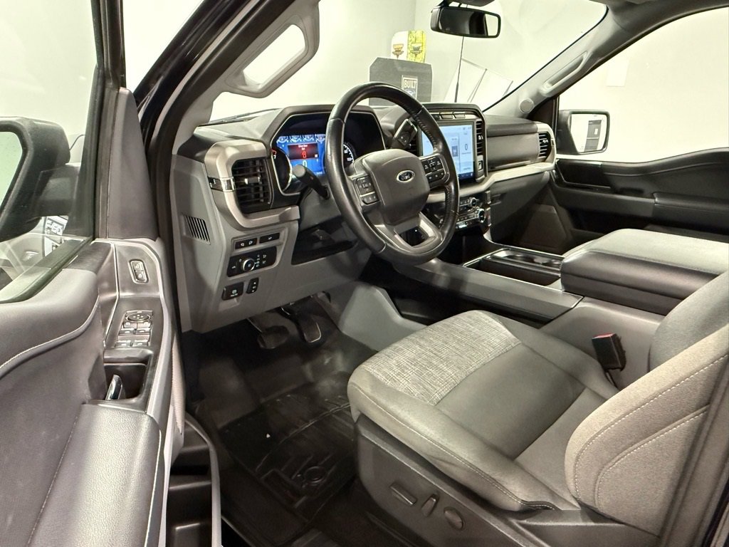 Certified 2022 Ford F150 XLT w/ Equipment Group 302A High image 10