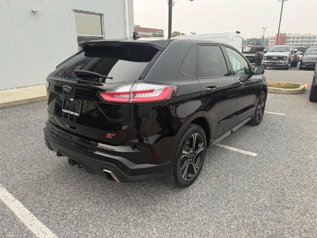 Certified 2019 Ford Edge ST w/ Equipment Group 401A AWD/4WD image 8