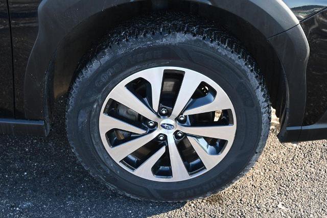 Used 2024 Subaru Outback Premium AWD/4WD image 17