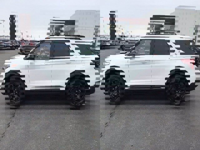 Certified 2022 Ford Explorer Timberline image 2