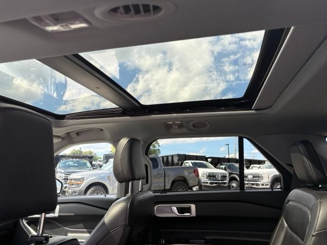 Certified 2023 Ford Explorer XLT w/ Equipment Group 202A AWD/4WD image 34