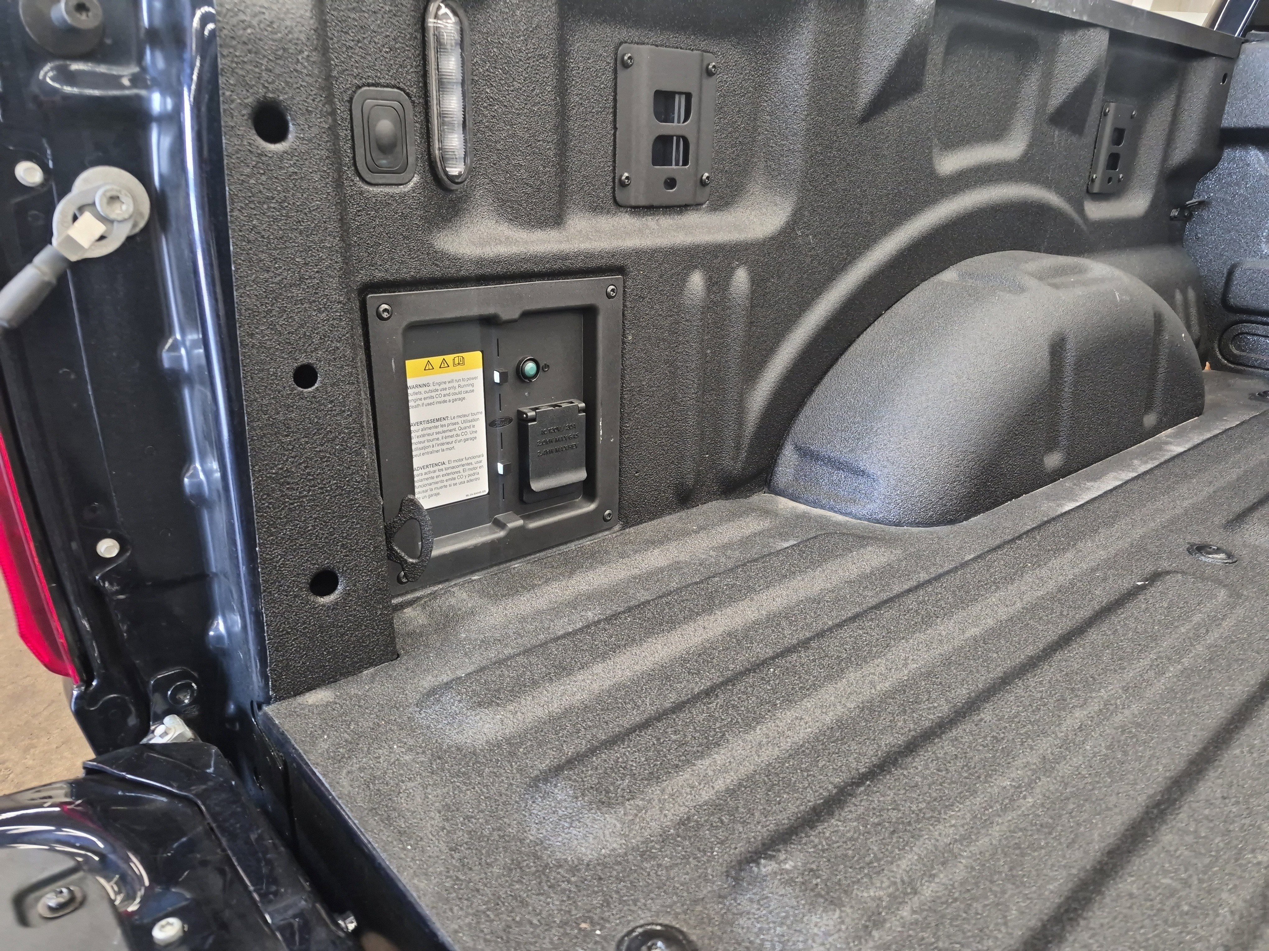 Certified 2025 Ford F150 Platinum AWD/4WD image 9