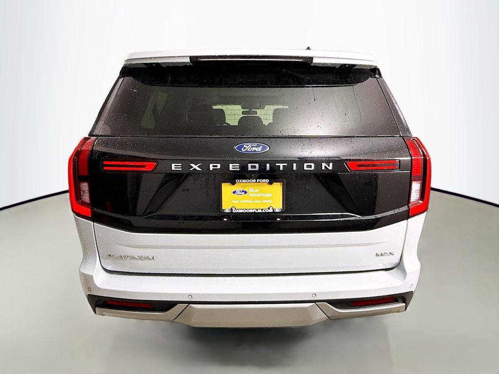 Certified 2025 Ford Expedition Max Platinum image 4