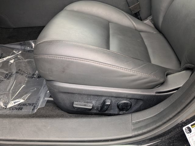 Used 2024 MAZDA MAZDA3 s FWD image 17