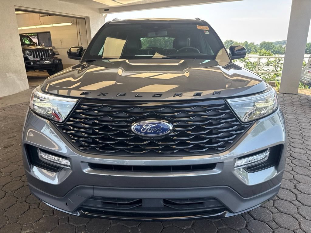 Certified 2023 Ford Explorer ST-Line w/ Class IV Trailer Tow Package AWD/4WD image 2