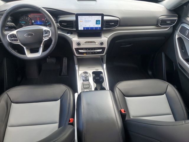 Certified 2023 Ford Explorer XLT w/ Equipment Group 202A image 31