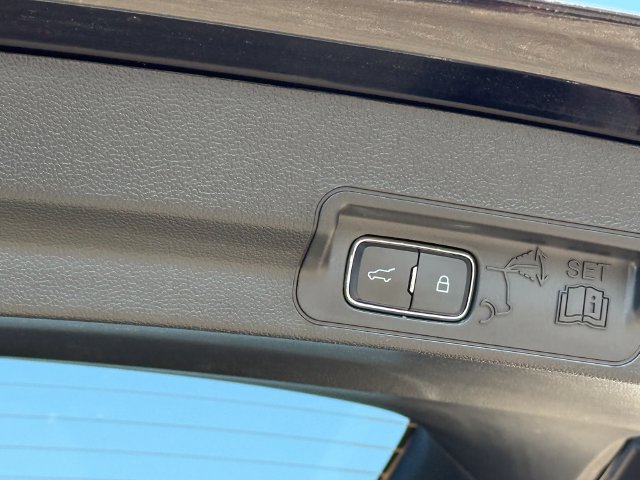 Certified 2023 Ford Explorer XLT w/ Equipment Group 202A AWD/4WD image 28