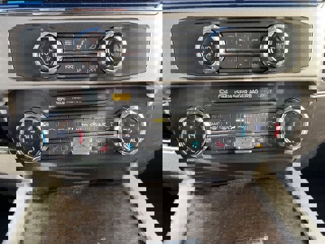 Certified 2022 Ford F350 Lariat w/ Lariat Ultimate Package image 11