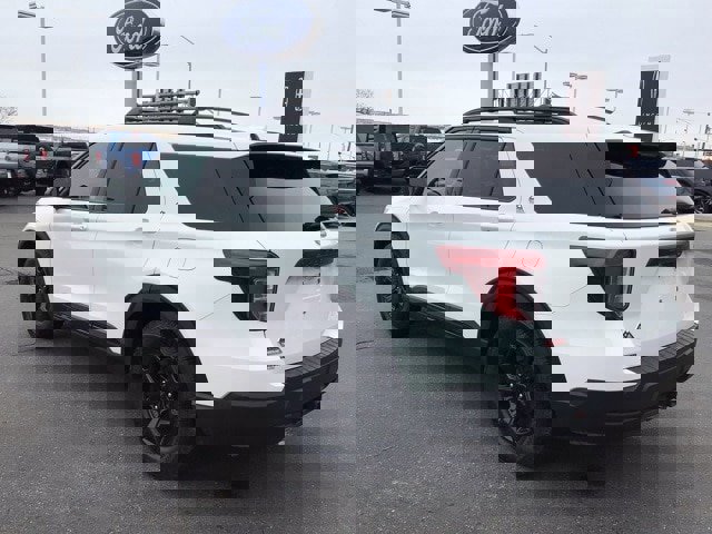 Certified 2022 Ford Explorer Timberline image 3