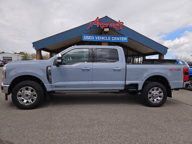 Certified 2024 Ford F250 Lariat w/ Lariat Ultimate Package AWD/4WD image 2