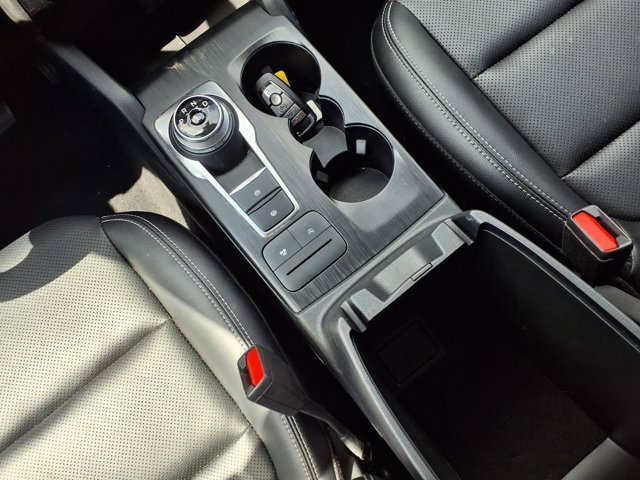 Certified 2022 Ford Escape SEL AWD/4WD image 13