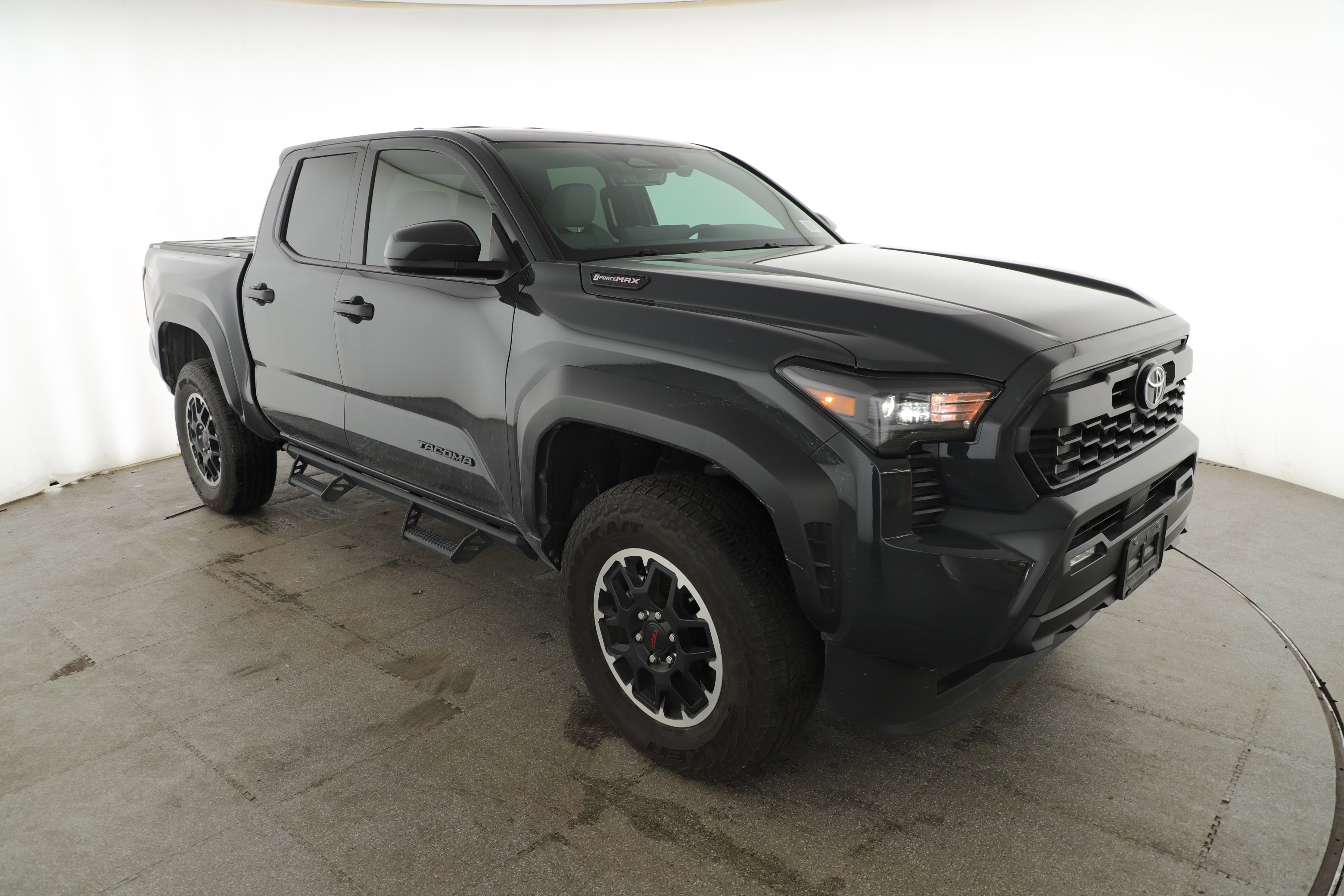 Used 2025 Toyota Tacoma TRD Off-Road AWD/4WD image 11