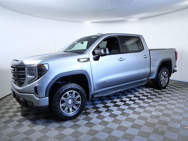 Used 2024 GMC Sierra 1500 AT4 w/ Technology Package image 5