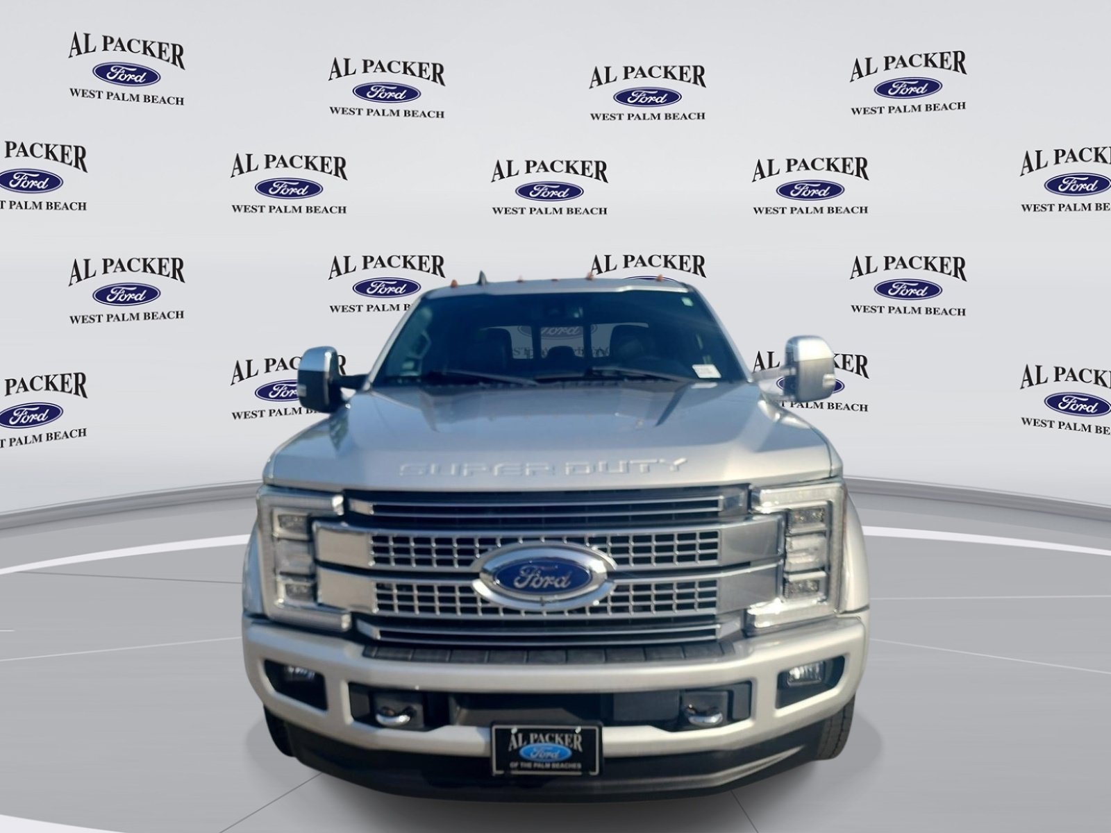 Certified 2019 Ford F450 Platinum w/ Platinum Ultimate Package AWD/4WD image 8