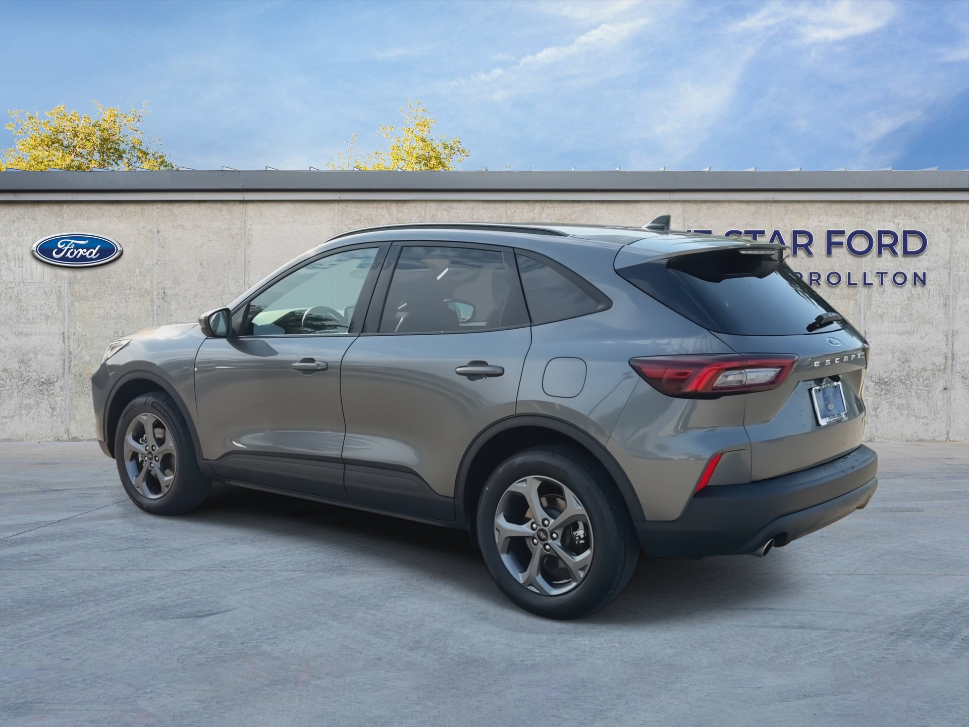 Certified 2025 Ford Escape ST-Line Select AWD/4WD image 6