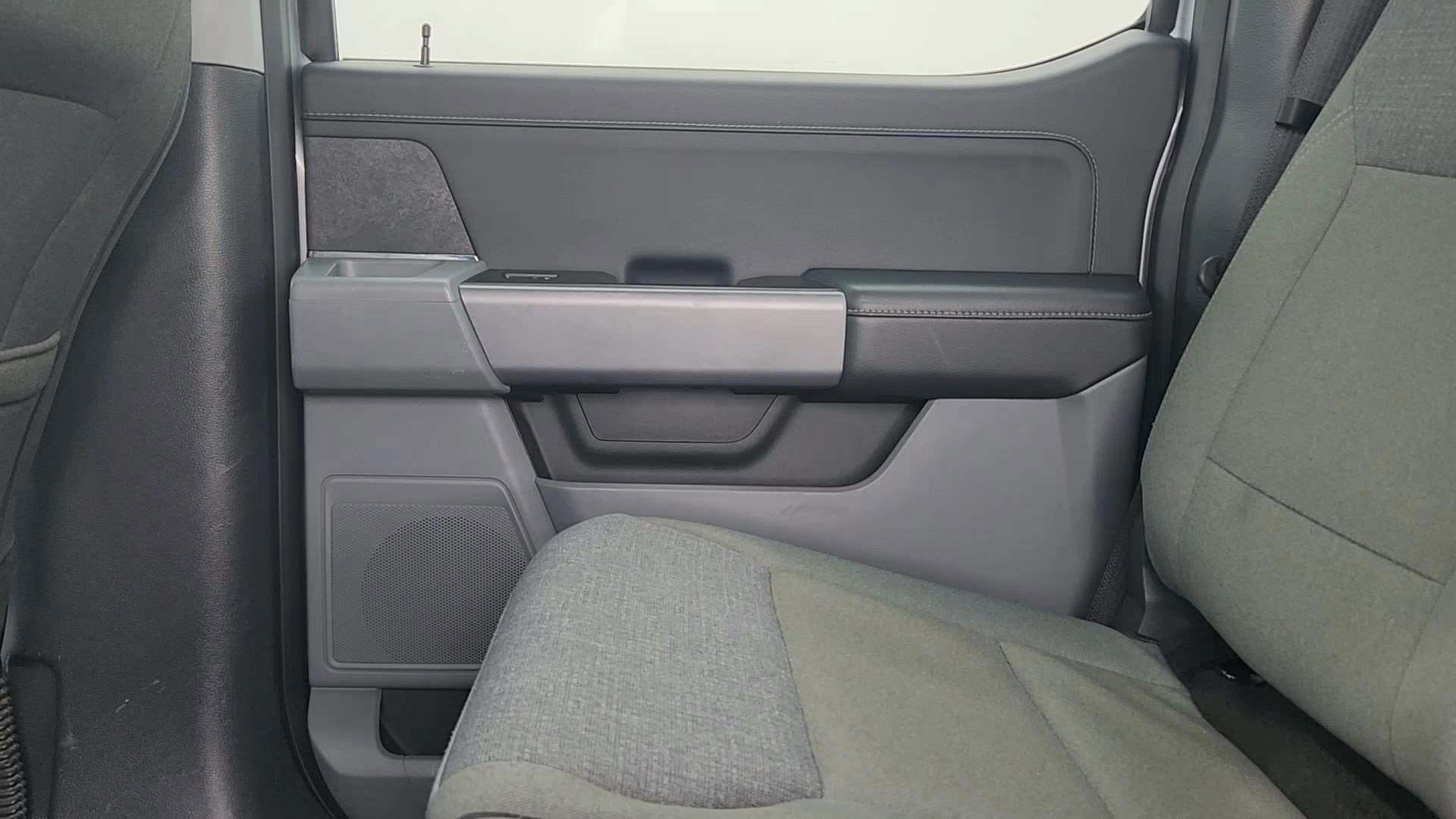 Certified 2025 Ford F150 XLT w/ Equipment Group 301A Standard image 17