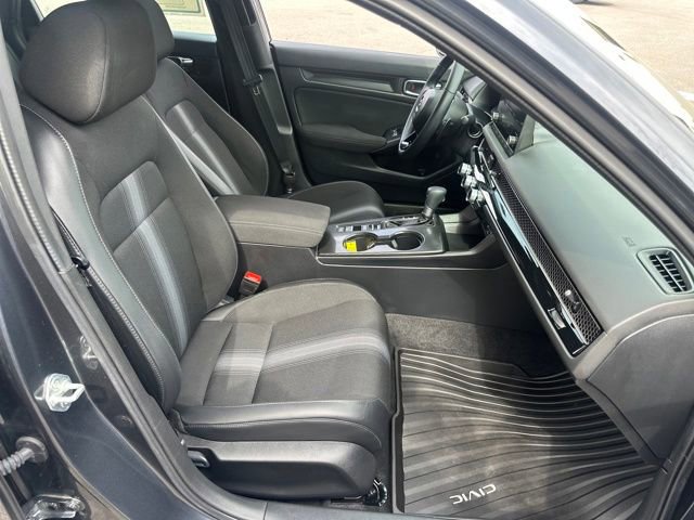 Used 2025 Honda Civic Sport image 15
