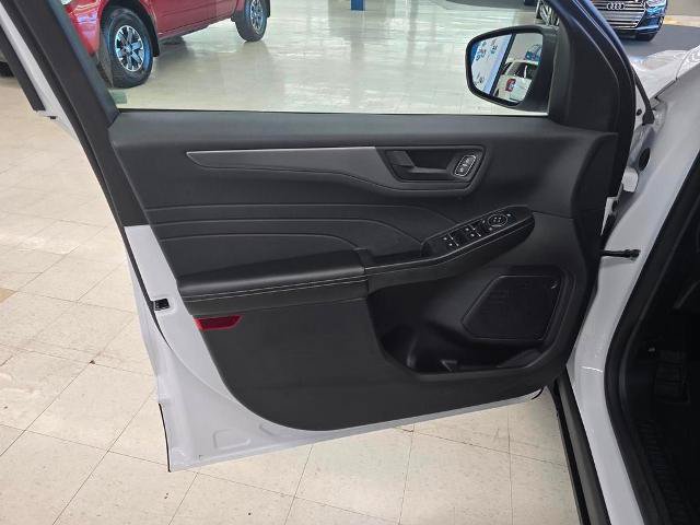 Certified 2023 Ford Escape Active AWD/4WD image 12