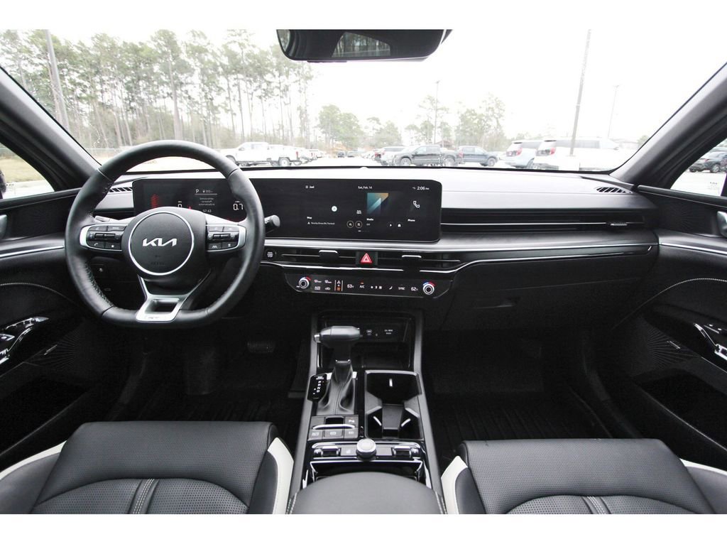 Used 2025 Kia K5 GT-Line w/ GT-Line Premium Package image 12