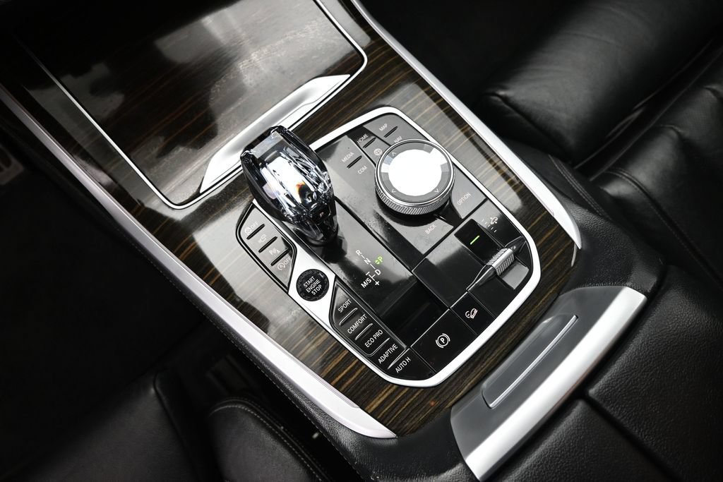 Used 2020 BMW X7 xDrive40i w/ M Sport Package AWD/4WD image 26