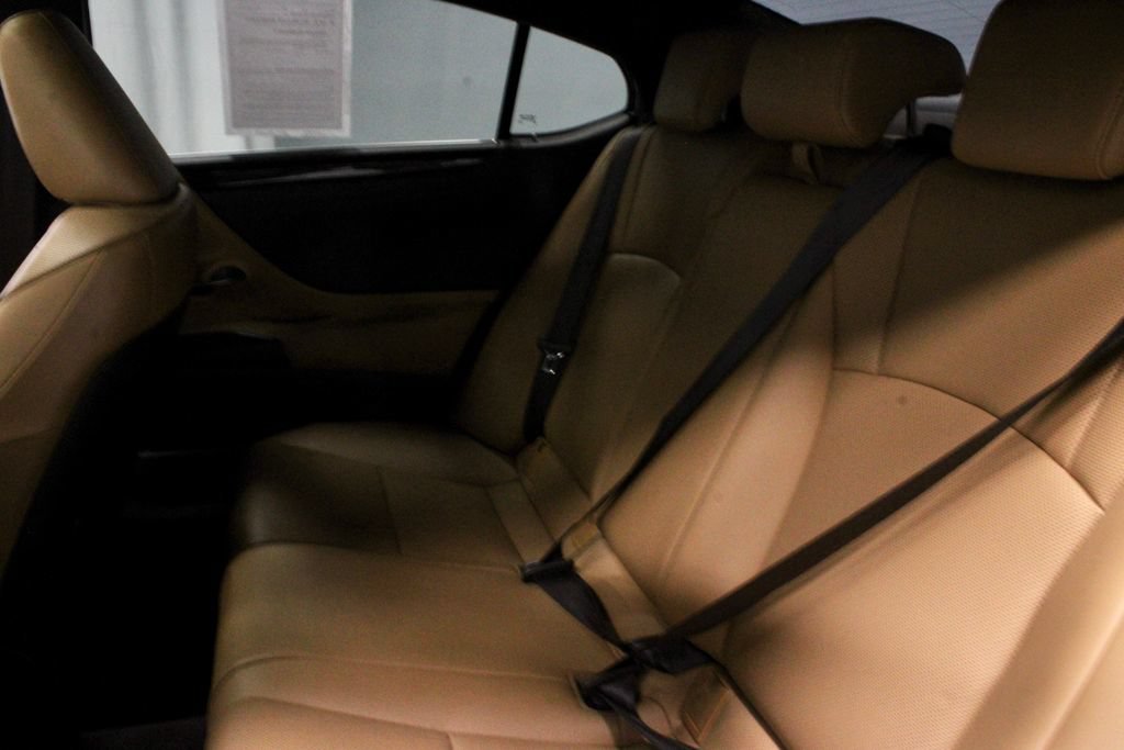 Used 2020 Lexus ES 350 w/ Premium Package FWD image 18