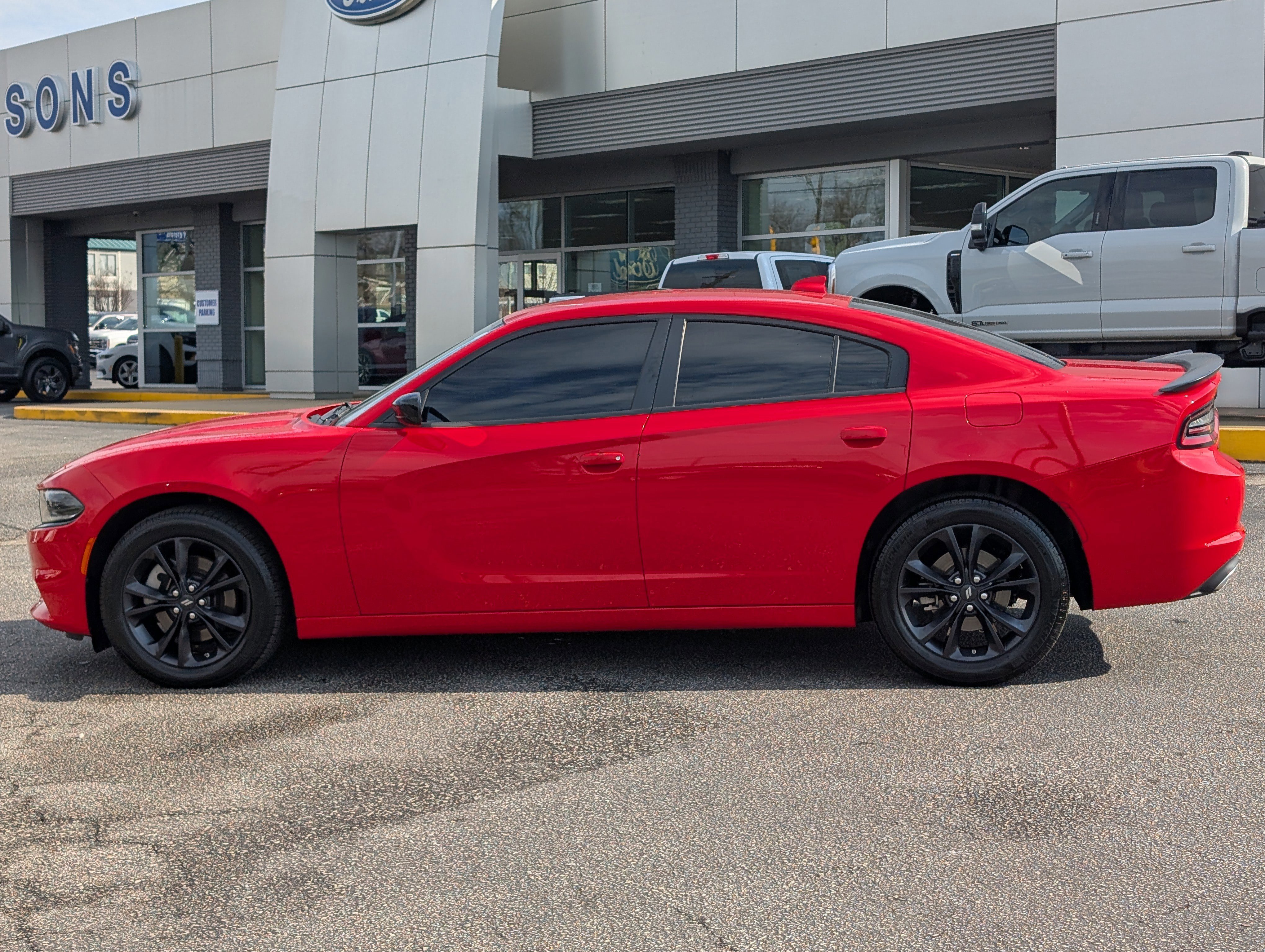 Used 2023 Dodge Charger SXT w/ Blacktop Package image 6