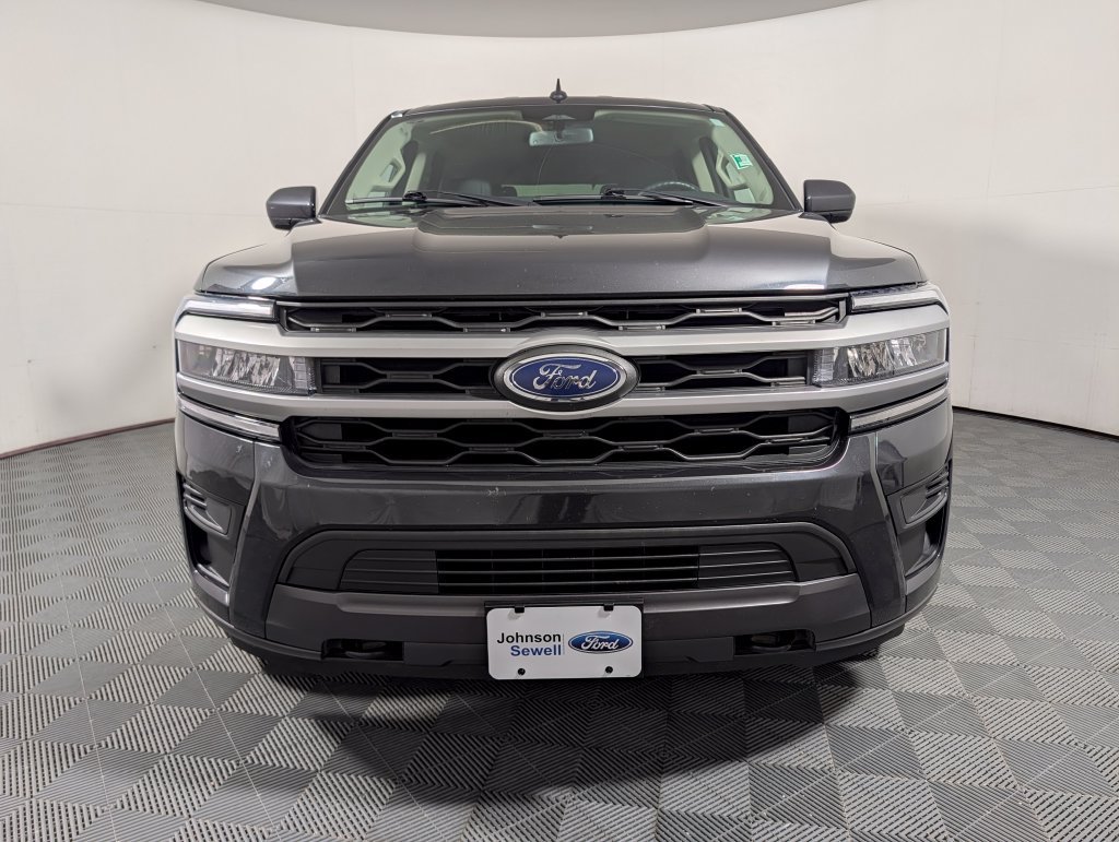 Certified 2023 Ford Expedition XLT AWD/4WD image 3