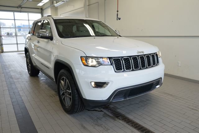 Used 2020 Jeep Grand Cherokee Limited w/ Luxury Group II image 16