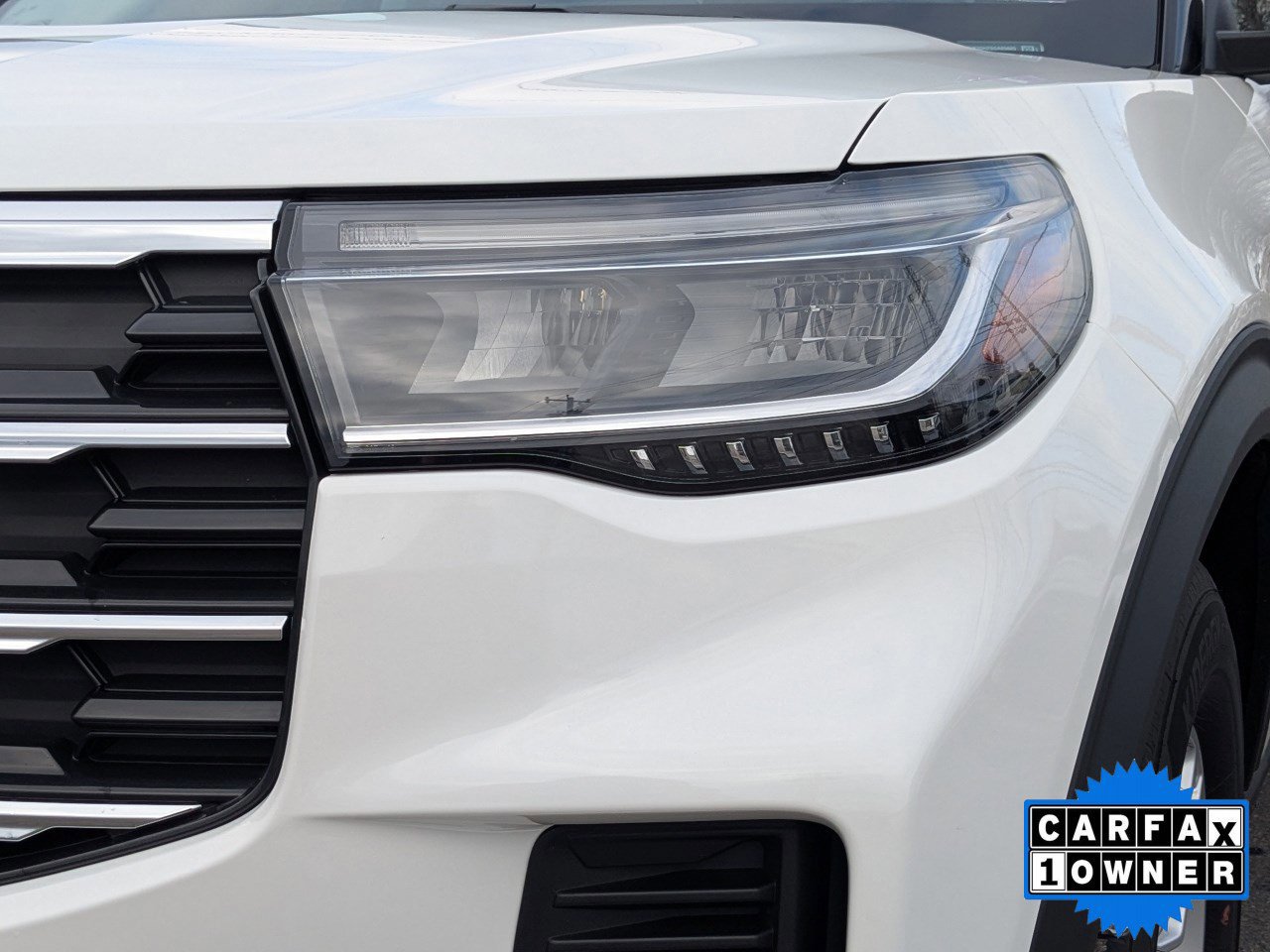 Certified 2025 Ford Explorer Active image 11