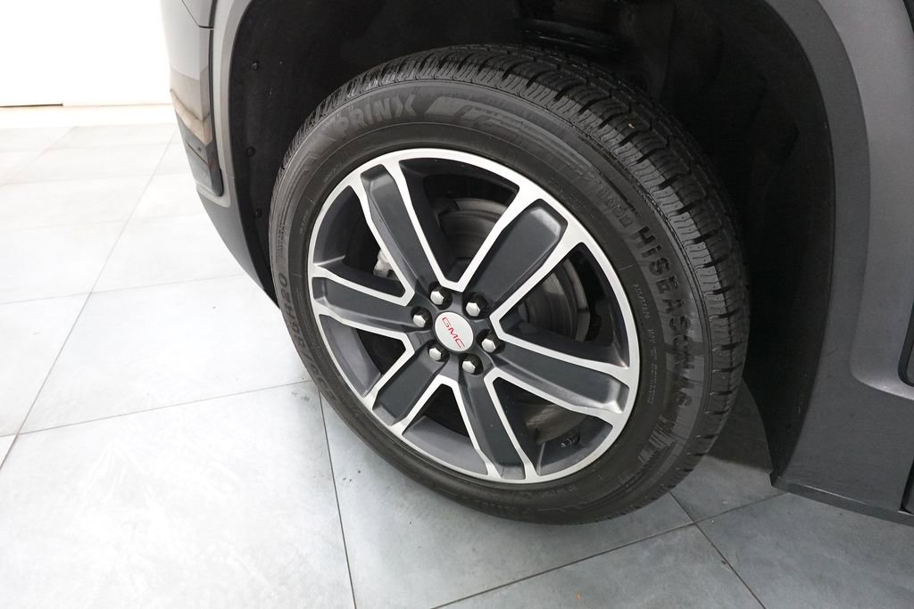 Used 2023 GMC Acadia SLT w/ Technology Package image 33