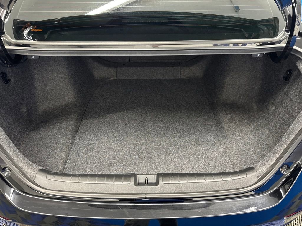 Used 2018 Honda Accord Touring image 27