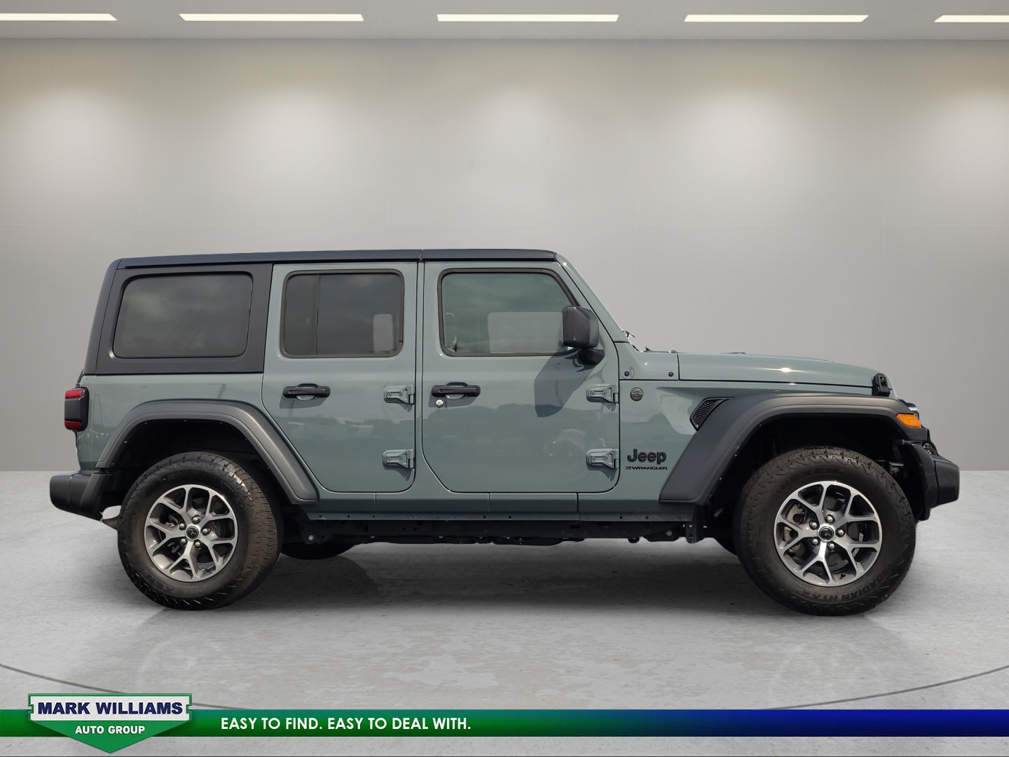 Used 2024 Jeep Wrangler Unlimited Sport AWD/4WD image 2