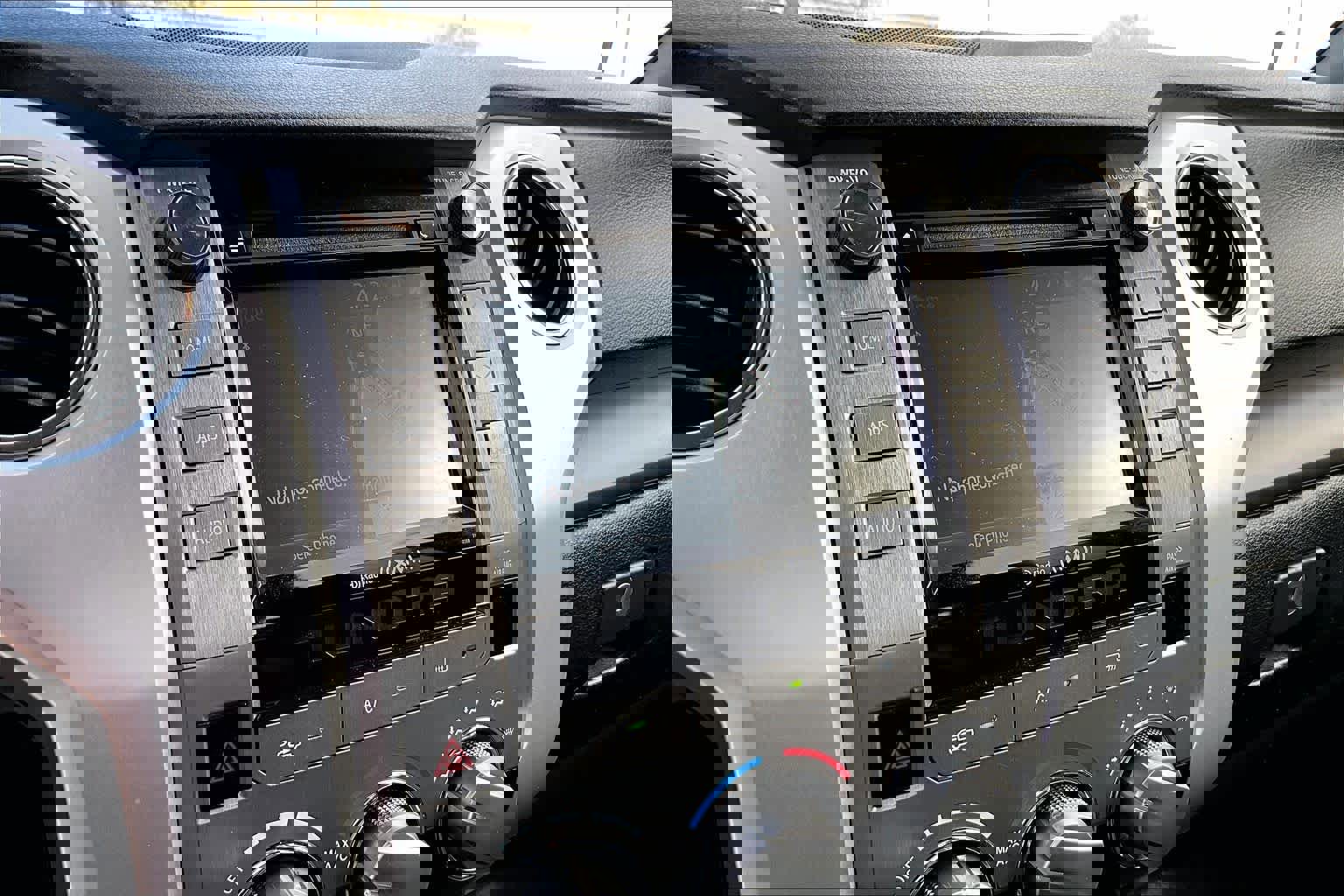 Used 2018 Toyota Tundra SR5 w/ SR5 Upgrade Package image 33