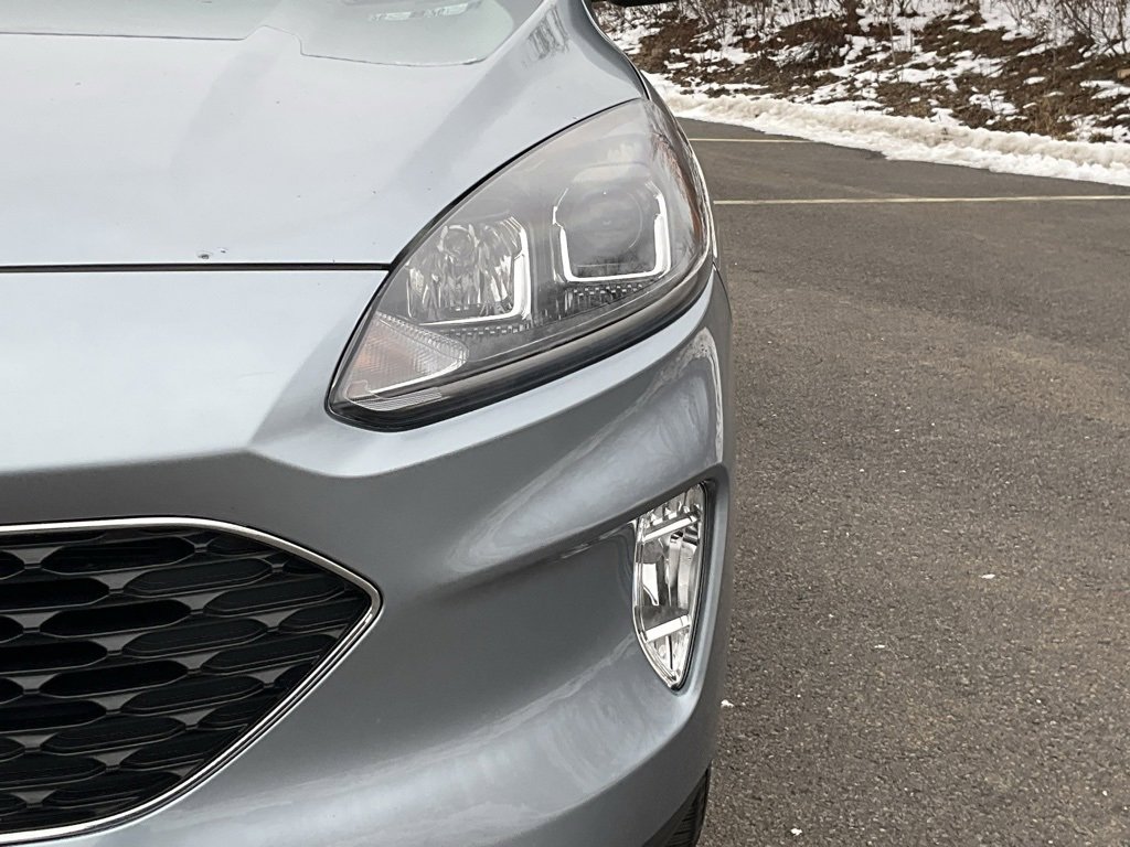 Certified 2022 Ford Escape SEL w/ Technology Package image 2