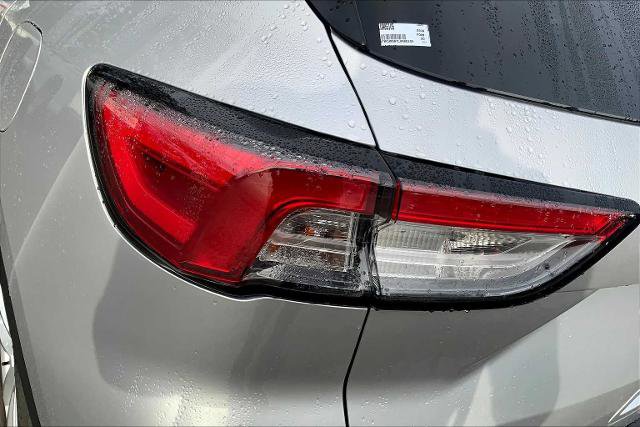 Certified 2020 Ford Escape SE image 27