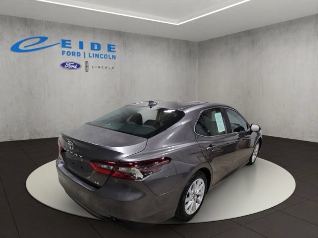 Used 2024 Toyota Camry LE FWD image 9