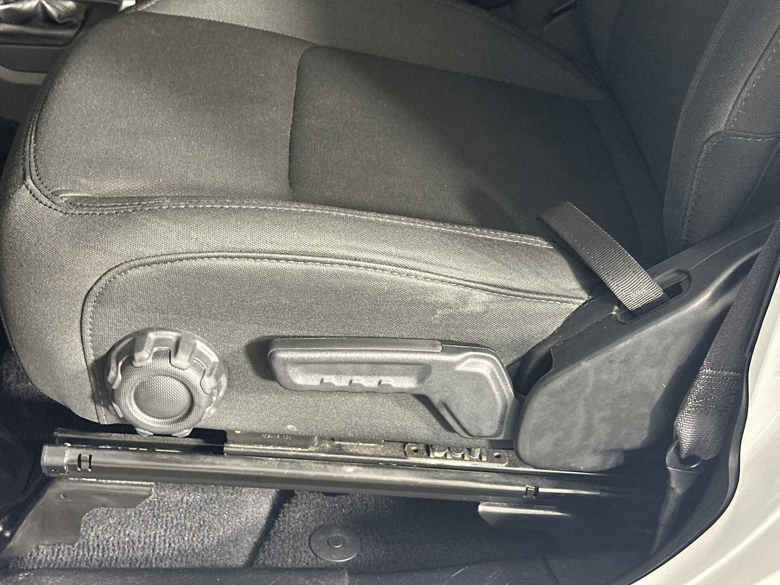 Used 2023 Jeep Wrangler Unlimited image 9