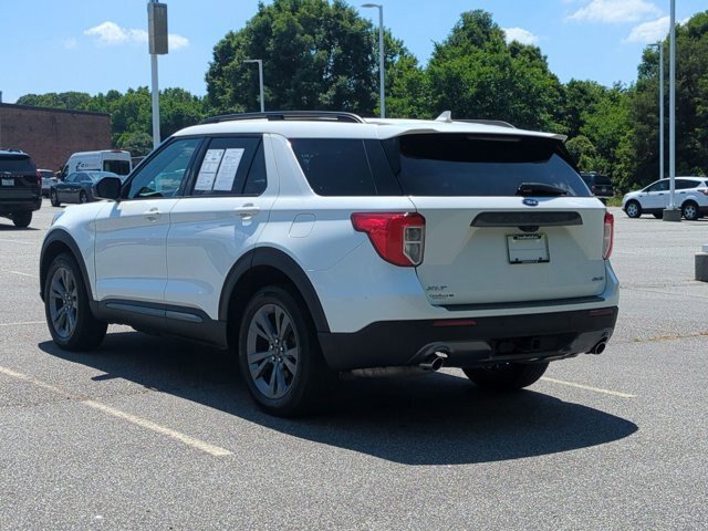 Certified 2023 Ford Explorer XLT w/ Equipment Group 202A AWD/4WD image 6