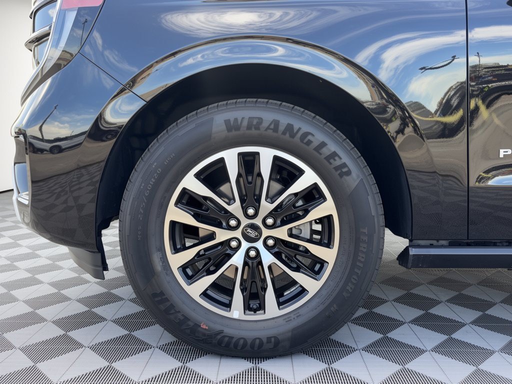 Certified 2025 Ford Expedition Max Platinum AWD/4WD image 13