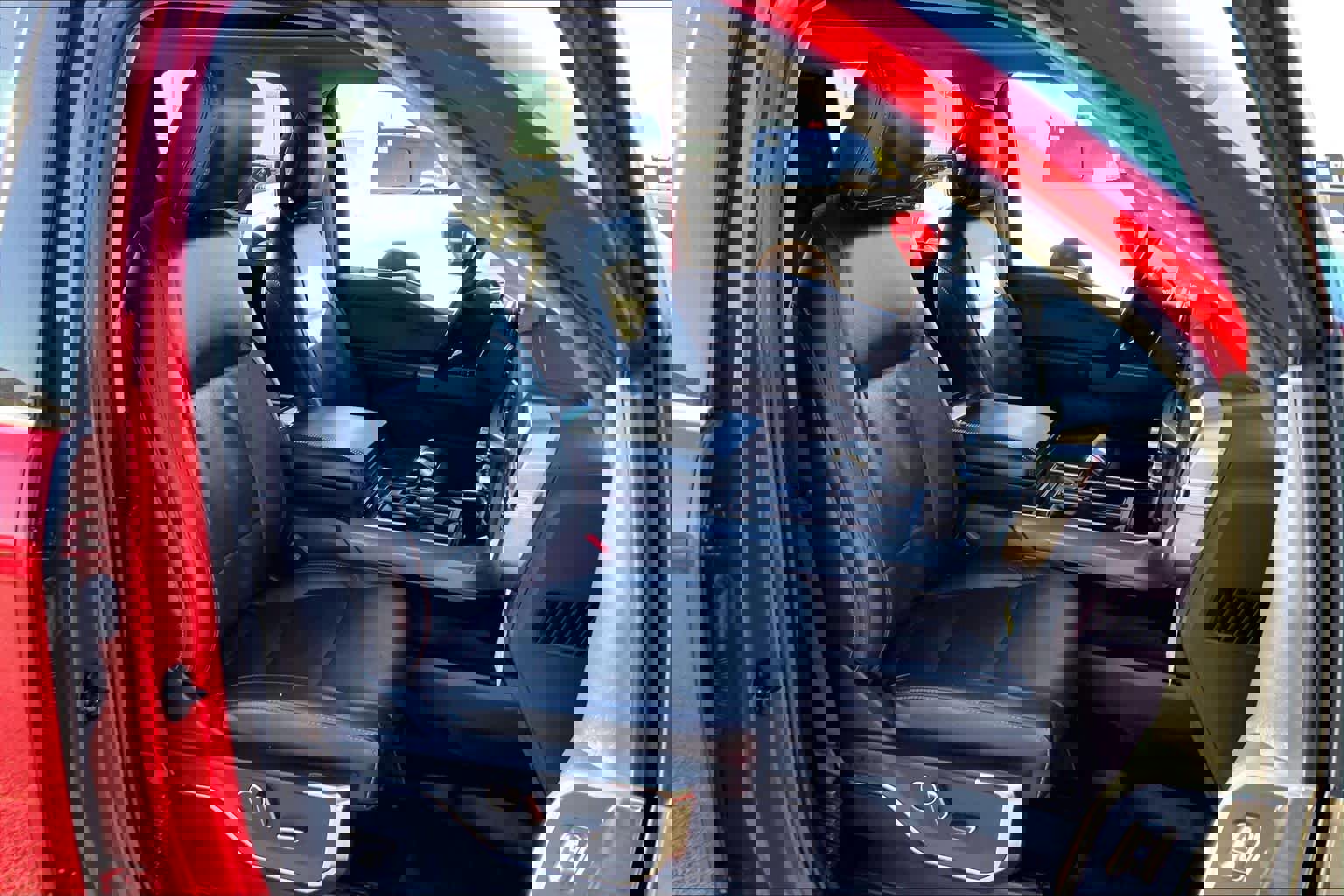 Certified 2021 Ford F150 Lariat w/ Equipment Group 502A High image 11