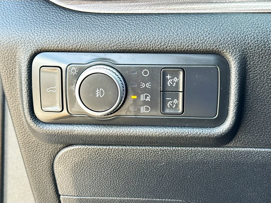 Certified 2020 Ford Explorer Limited RWD image 10