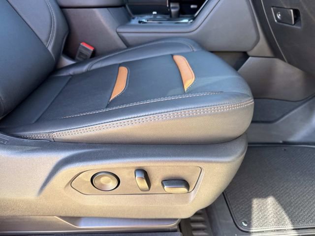 Used 2025 GMC Sierra 1500 AT4 w/ AT4 Premium Package image 13