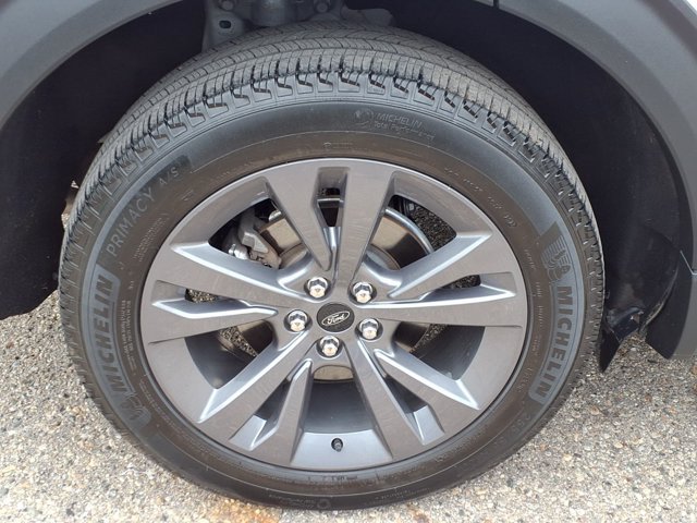 Certified 2023 Ford Explorer XLT w/ Equipment Group 202A AWD/4WD image 32