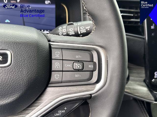 Used 2024 Jeep Wagoneer Series II w/ Flexible Seating Group RWD image 23