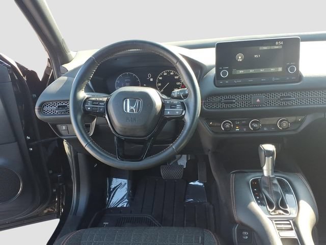 Used 2025 Honda HR-V Sport image 13