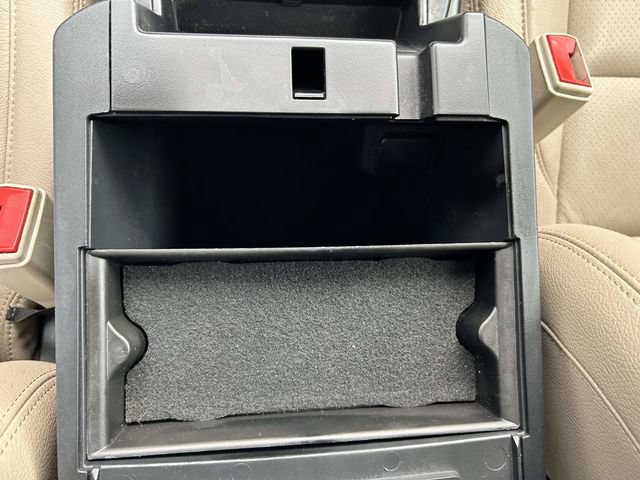 Certified 2021 Ford Explorer XLT RWD image 26