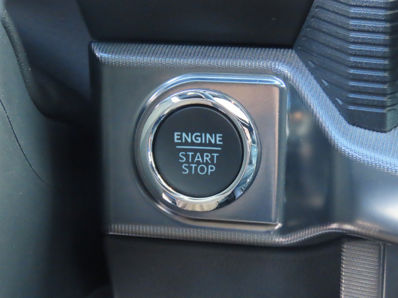 Certified 2025 Ford F150 Platinum w/ Equipment Group 702A High AWD/4WD image 27
