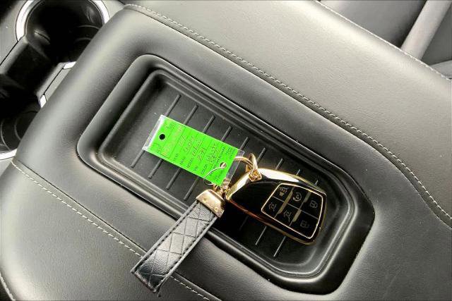 Used 2024 Chevrolet Tahoe Z71 image 14