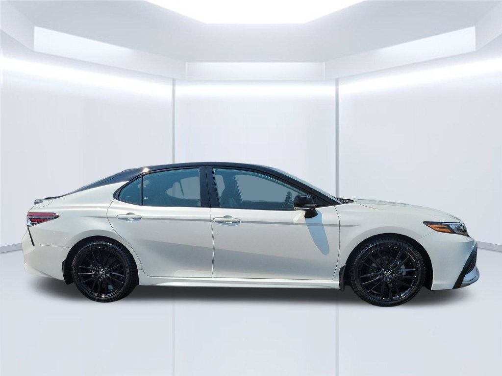 Used 2023 Toyota Camry XSE w/ Cold Weather Package FWD image 4